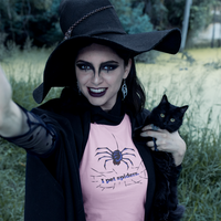 I Pet Spiders.